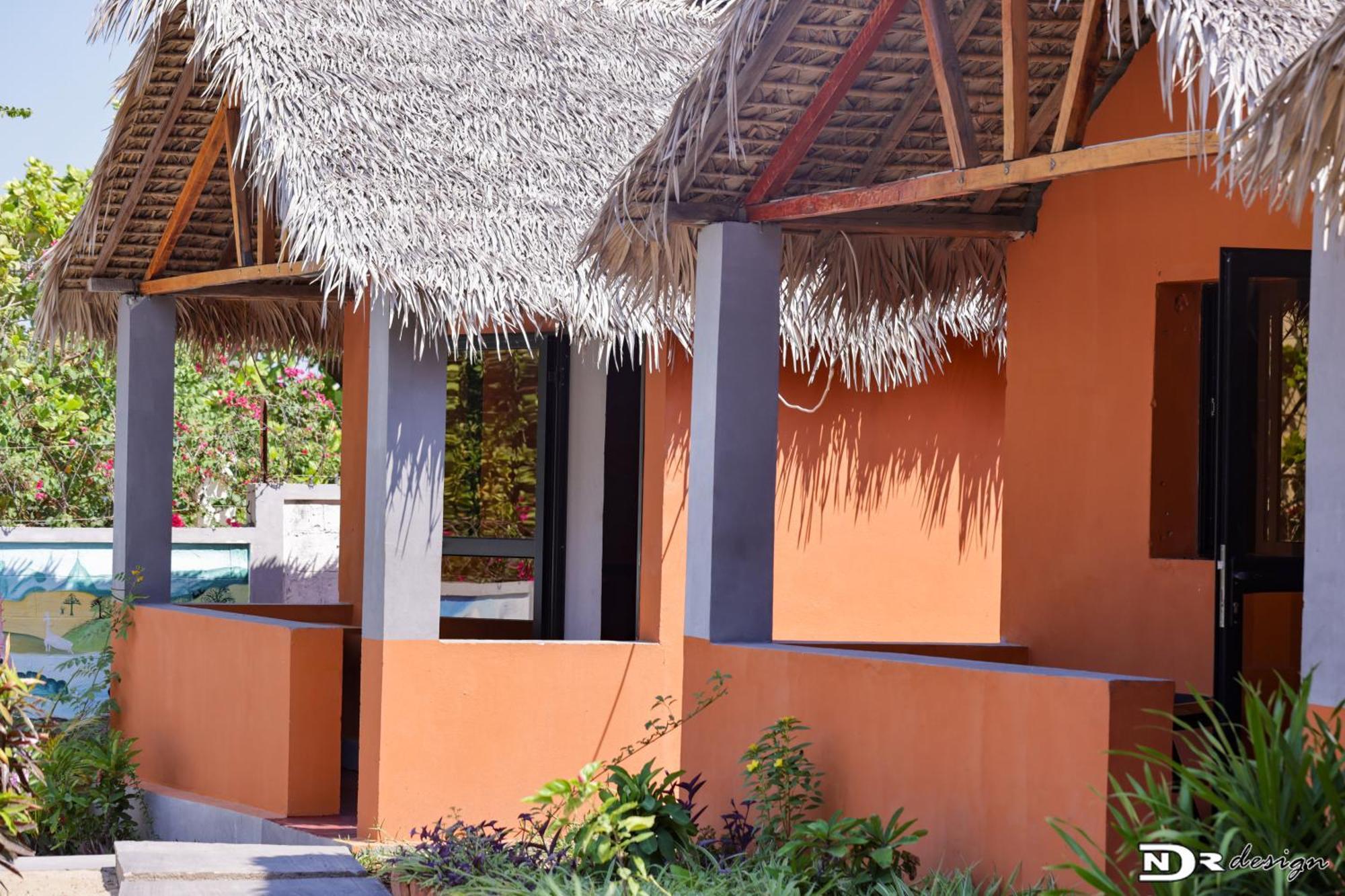 Hotel Le Jardin Des Delices Mahajanga Exterior foto